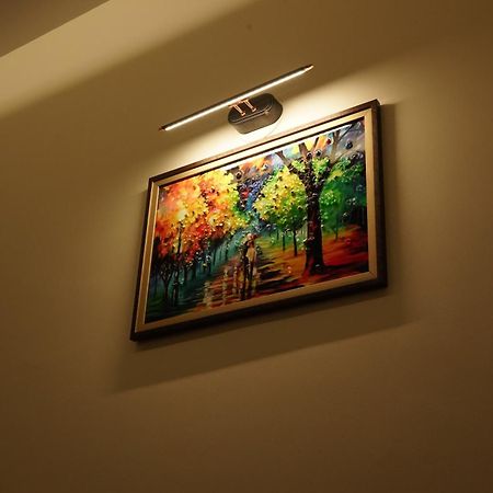 เรด รูฟ ฟาร์มเฮาส์ Villa ชิปลุน ภายนอก รูปภาพ